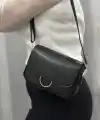 Siyah cilt mossi çanta