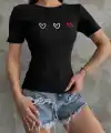 Üçlü kalp nakışlı bluz