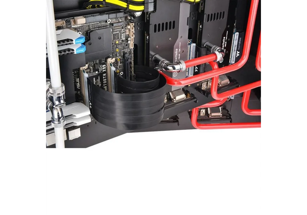 Thermaltake Premium PCI-E 3.0 x16 600mm Riser Kablo