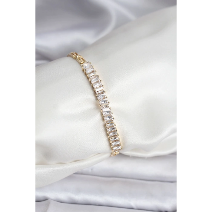 14K Gold Renk Kaplama Zirkon Taşlı Baget Model CM Kadın Bileklik 5886