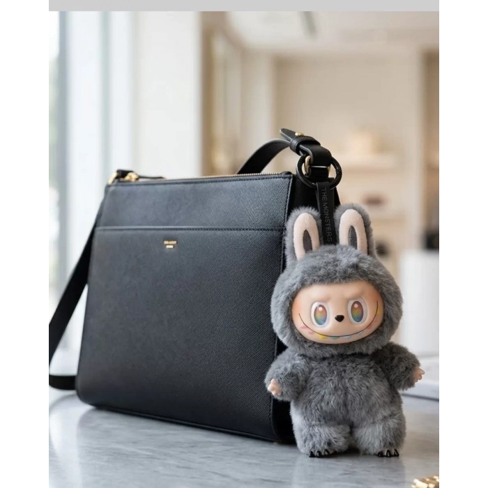 Dekoratif Yumuşak Labubu Peluş Figür – Koleksiyonluk ve Çocuklara Uygun Hediye 20 cm