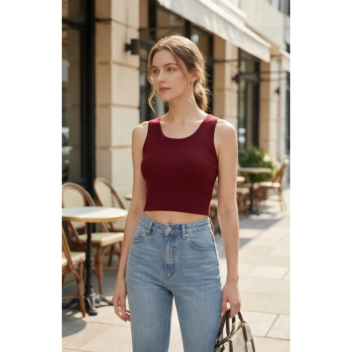 Kadın Bordo Kare Yaka Crop Top Bluz – Şık, Rahat ve Kolay Kombinlenebilir