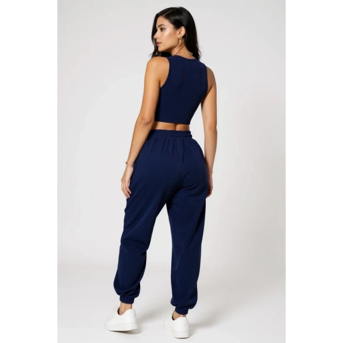 Kadın Lacivert Kaşkorse Cepli Jogger Eşofman Altı ve Crop Top Bluz – Şık, Rahat ve Kolay Kombinlenebilir