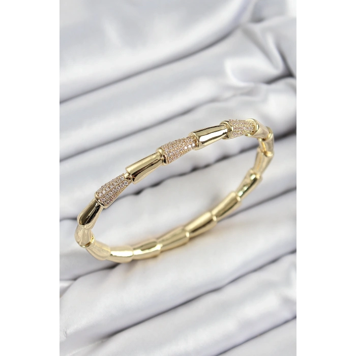 Pirinç Zirkon Taşlı Kemik Model Gold Renk Vip Kadın Bileklik 5886