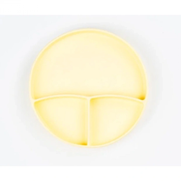 Sarı 3’lü Silikon Yemek Seti – Önlük + Diş Kaşıyıcılı Kaşık + Vakumlu Tabak