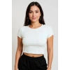 Kadın Beyaz Yuvarlak Yaka Yarım Kol Crop Top Bluz