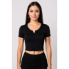 Kadın Siyah Çift Fermuarlı Yarım Kol Crop Top Bluz – Şık, Rahat ve Kolay Kombinlenebilir