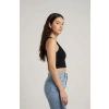 Kadın Siyah Kare Yaka Crop Top Bluz – Şık, Rahat ve Kolay Kombinlenebilir