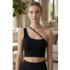 Kadın Siyah Tek Omuzlu Çapraz Askılı Crop Top Büstiyer – Modern ve Şık Tasarım