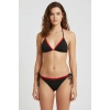 Kırmızı Dantel Detaylı Siyah Bikini Takımı – Ayarlanabilir İpli, İçten Şardonlu, Kadın Mayo