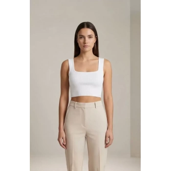 Kadın Beyaz Kalın Askılı Crop Top Büstiyer – Modern ve Şık Tasarım