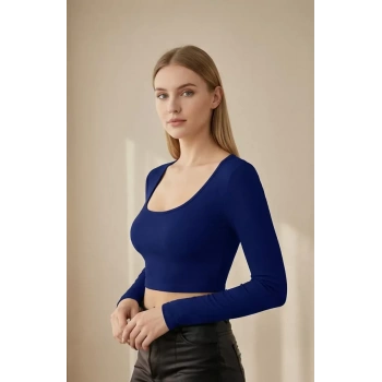 Kadın Mavi Uzun Kol Kare Yaka Crop Top Bluz – Şık, Rahat ve Kolay Kombinlenebilir