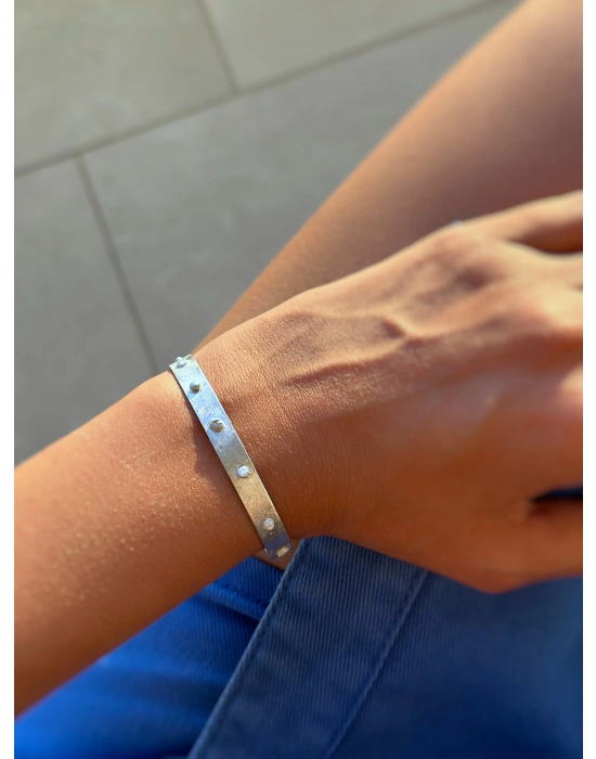 Noktalı Kelepçe Bileklik