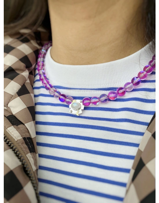 Mor Kuvars Taş Dizili Astronot Kolye