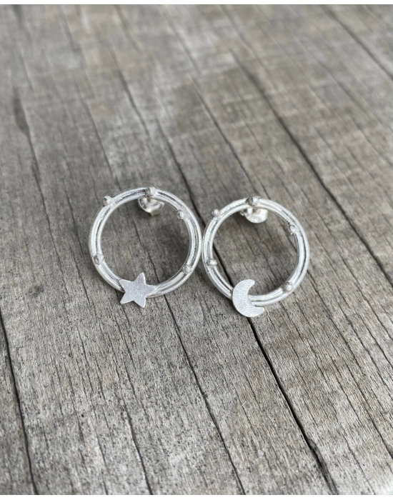 Yuvarlak Ay ve Yıldız Çift Küpe