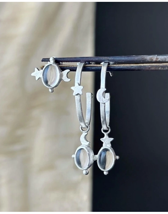 Kuvars Taşlı Çift Halka ve tek Pimli Küpe