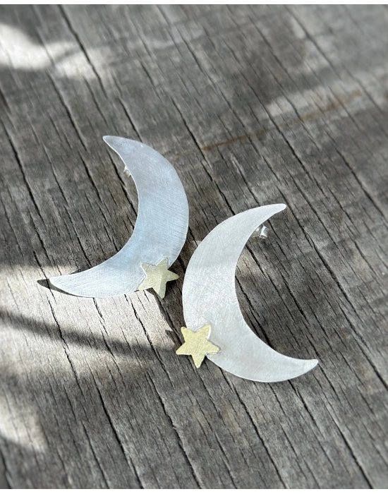 Simetrik Büyük Ay Küpeler