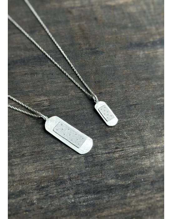 Büyük YaraBandı Kolye