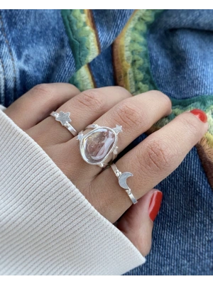 Sade Yıldız Yüzük