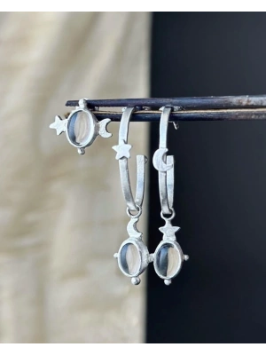 Kuvars Taşlı Çift Halka ve tek Pimli Küpe