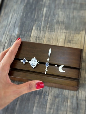 Ay ve mini yıldız küpe