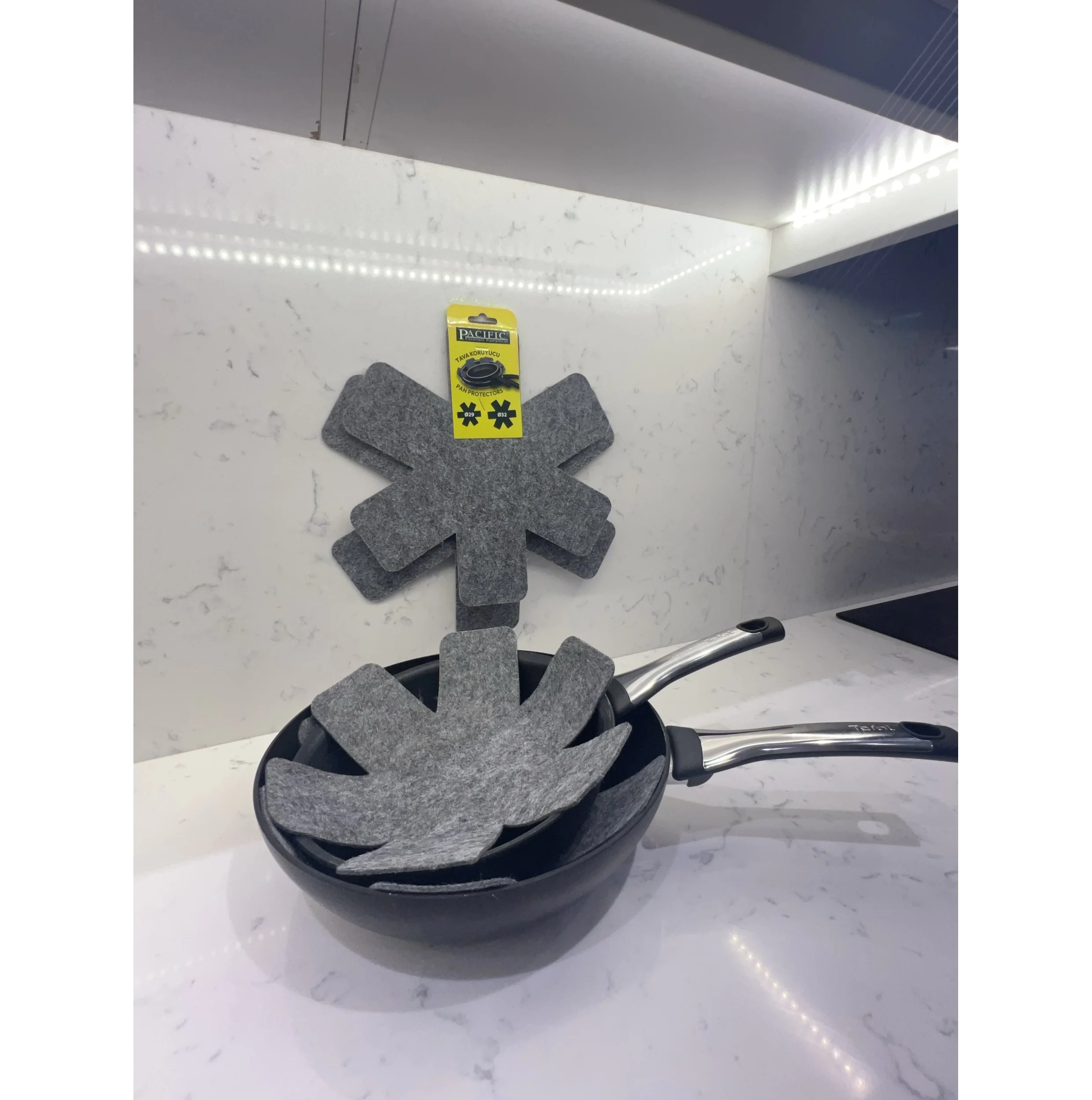 Tava,Tencere Ve BorCam Koruyucu Çizdirmez Kalın Keçe 2li Set