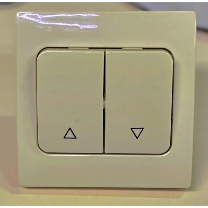 Simko Jaluzi Anahtarı Krem Renk