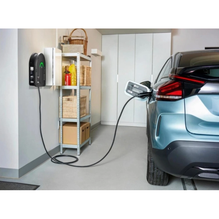 Schneider Electric EVB4S22NC0 Evlink Pro 7,4KW-11KW-22KW 1p/3pn 7 Metre Kablolu Araç Şarj Cihazı