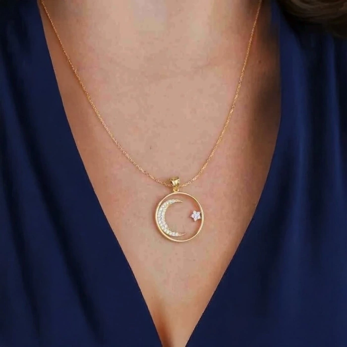 14 Ayar Altın Çerçeve Ayyıldız Kolye