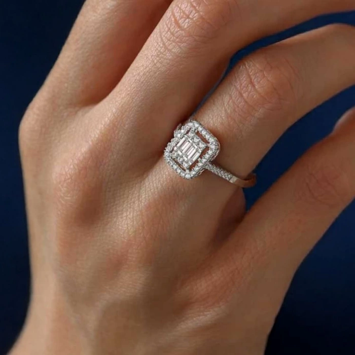 14 Ayar Beyaz Altın Baget Yüzük