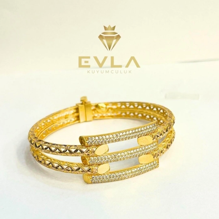 8 Ayar Altın Taşlı Kaburga Kelepçe