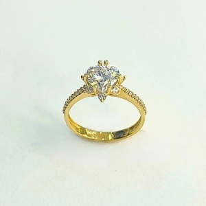 Özel Kalpli Tektaş Yüzük