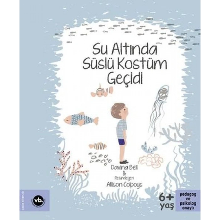 Su Altında Süslü Kostüm Geçidi