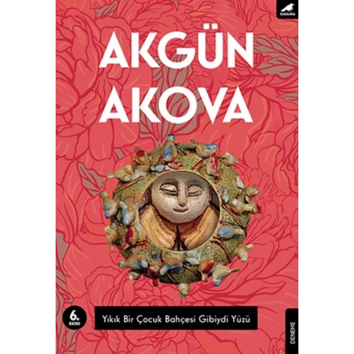 Yıkık Bir Çocuk Bahçesi Gibiydi Yüzü