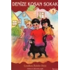 Denize Koçan Sokak