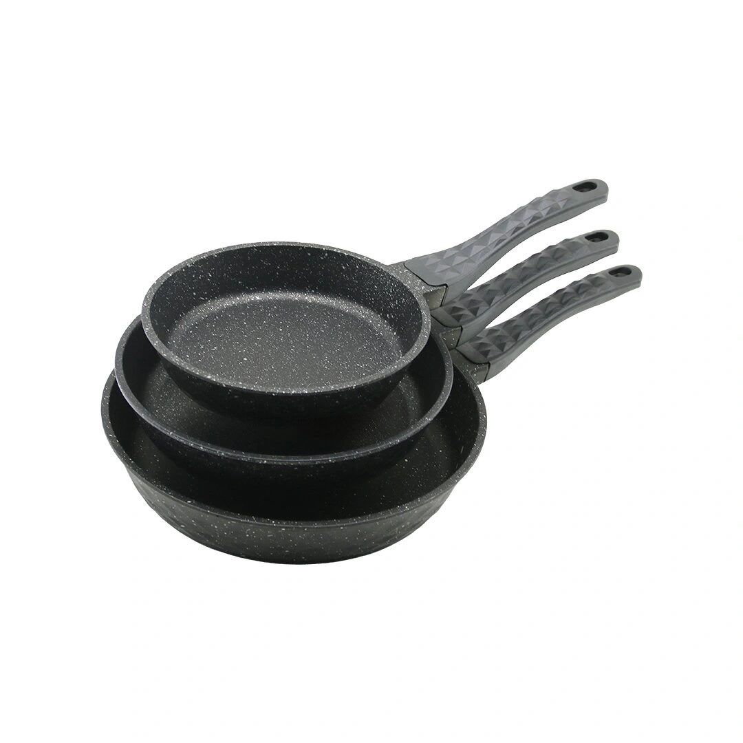 KRT-1040 ( 3PCS ) DÖKÜM TAVA SETİ ( 20-24-28CM ) ( KABARTMA PİRAMİT DESENLİ BAKALİT SAP=18.2CM ) ( POŞETLİ AMBALAJ )*10