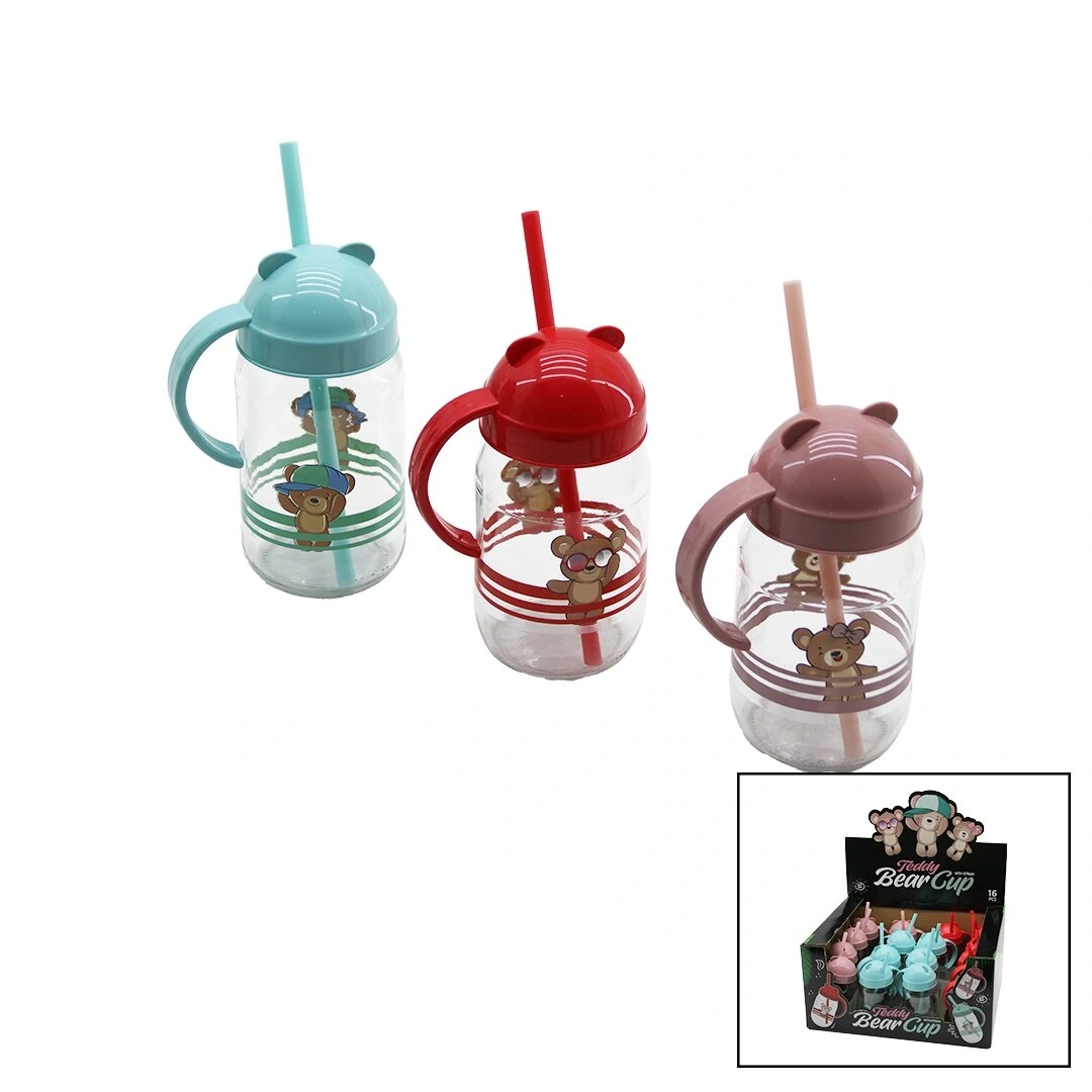 QLUX C-00374 TEDY BEAR ( PİPETLİ ) ( CAM ) BARDAK (AYICIK RESİMLİ) (370CC) (AYICIK FİGÜRLÜ& RENKLİ PLASTİK& KULPLU KAPAK)*32=K