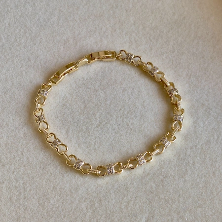 Xuping Taşlı Kurdele Bileklik