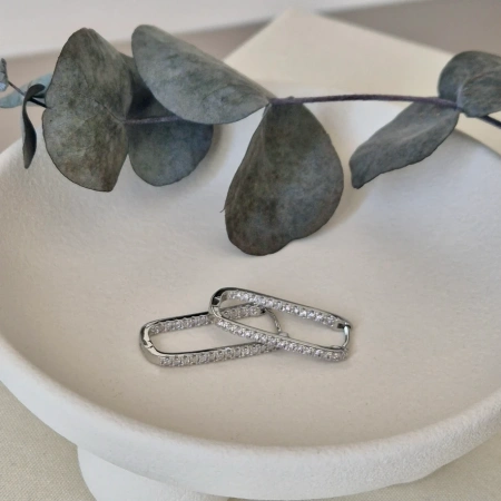 VIP Seri U Model Taşlı Küpe -Çelik