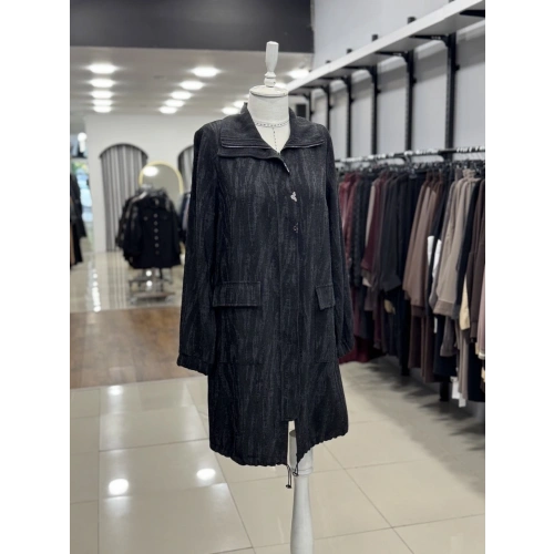 KUMAŞI KENDİNDEN DESENLİ KAP - Siyah