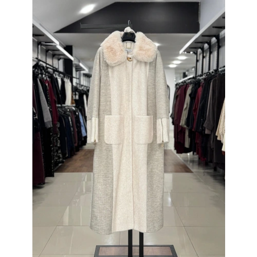 KÜRK DETAYLI KEMERLİ KABAN - Ekru