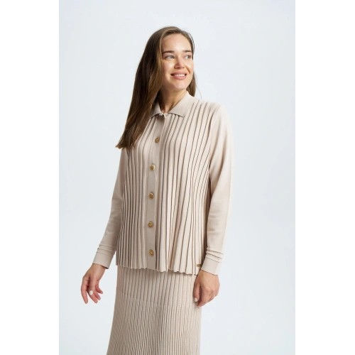 ÖNÜ KOMPLE BEKLETMELİ HIRKA - Bej