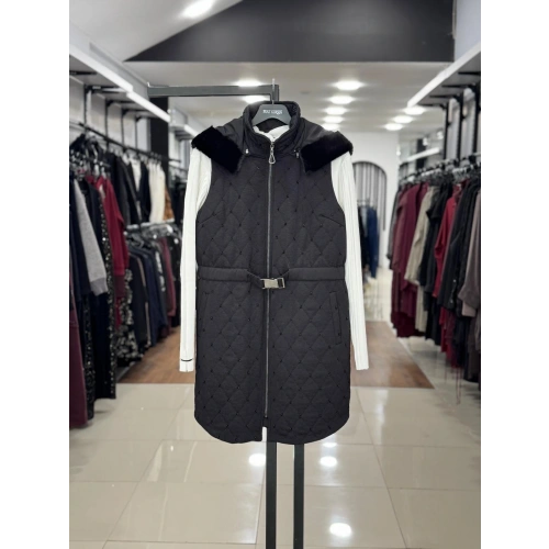 YAKASI ÇIKABİLEN KÜRKLÜ YELEK - Siyah