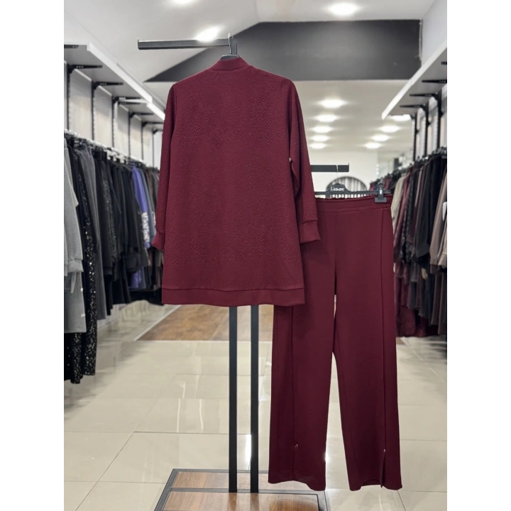 KABARTMALI KUMAŞ VE BONCUK İŞLEME DETAYLI PANTOLONLU İKİLİ T - Bordo