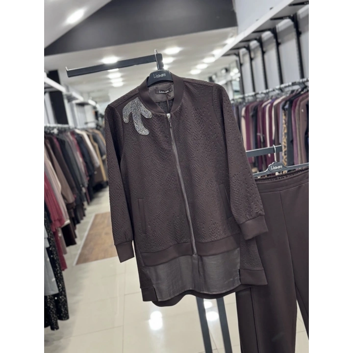 KABARTMALI KUMAŞ VE BONCUK İŞLEME DETAYLI PANTOLONLU İKİLİ T - Kahverengi