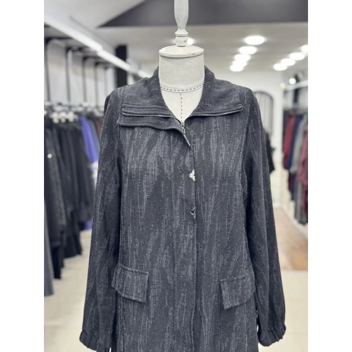 KUMAŞI KENDİNDEN DESENLİ KAP - Siyah