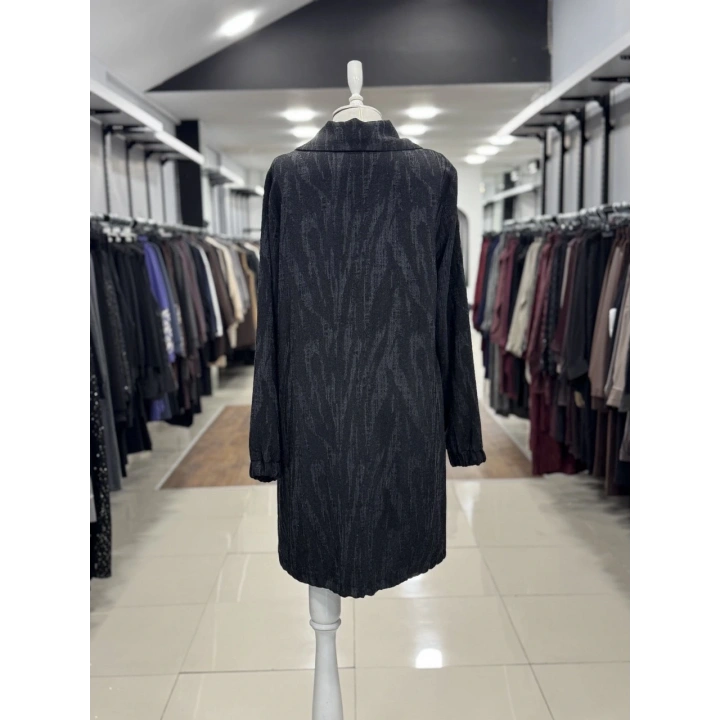 KUMAŞI KENDİNDEN DESENLİ KAP - Siyah