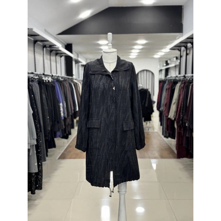 KUMAŞI KENDİNDEN DESENLİ KAP - Siyah