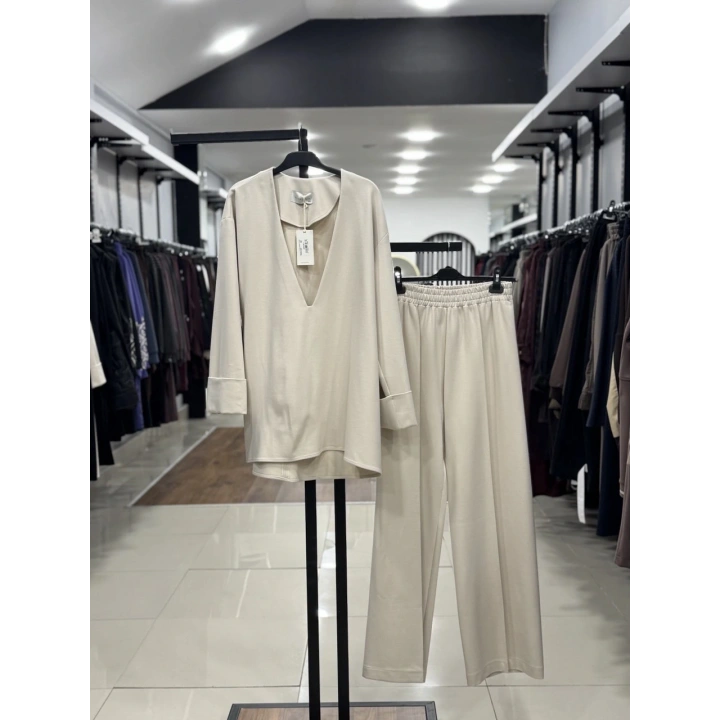 MODERN KESİM DERİN V YAKA BLUZ - Krem