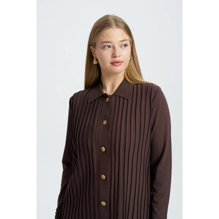 ÖNÜ KOMPLE BEKLETMELİ HIRKA - Kahverengi